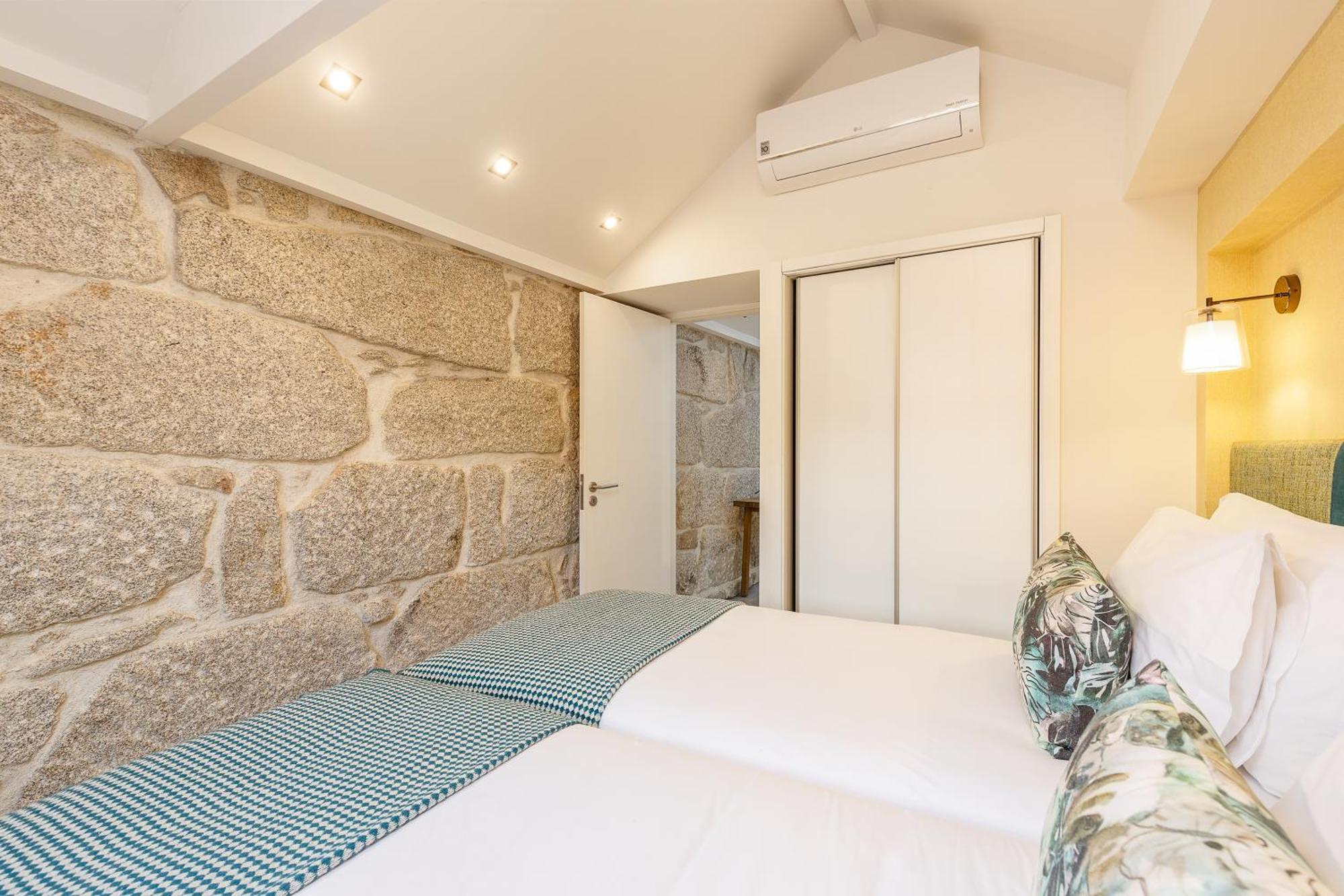Youropo - Ribeira Porto Phòng bức ảnh